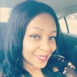 Meet your Posher, Lakima